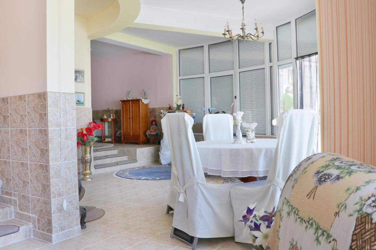 Villa Nora アルベナ エクステリア 写真